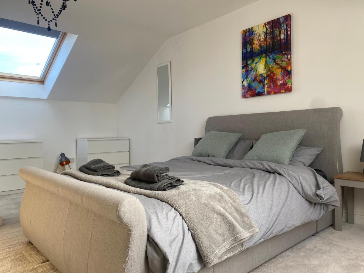 The Duplex Nairn- Spacious 3 Bedroom With Sunny Balcony Exterior photo