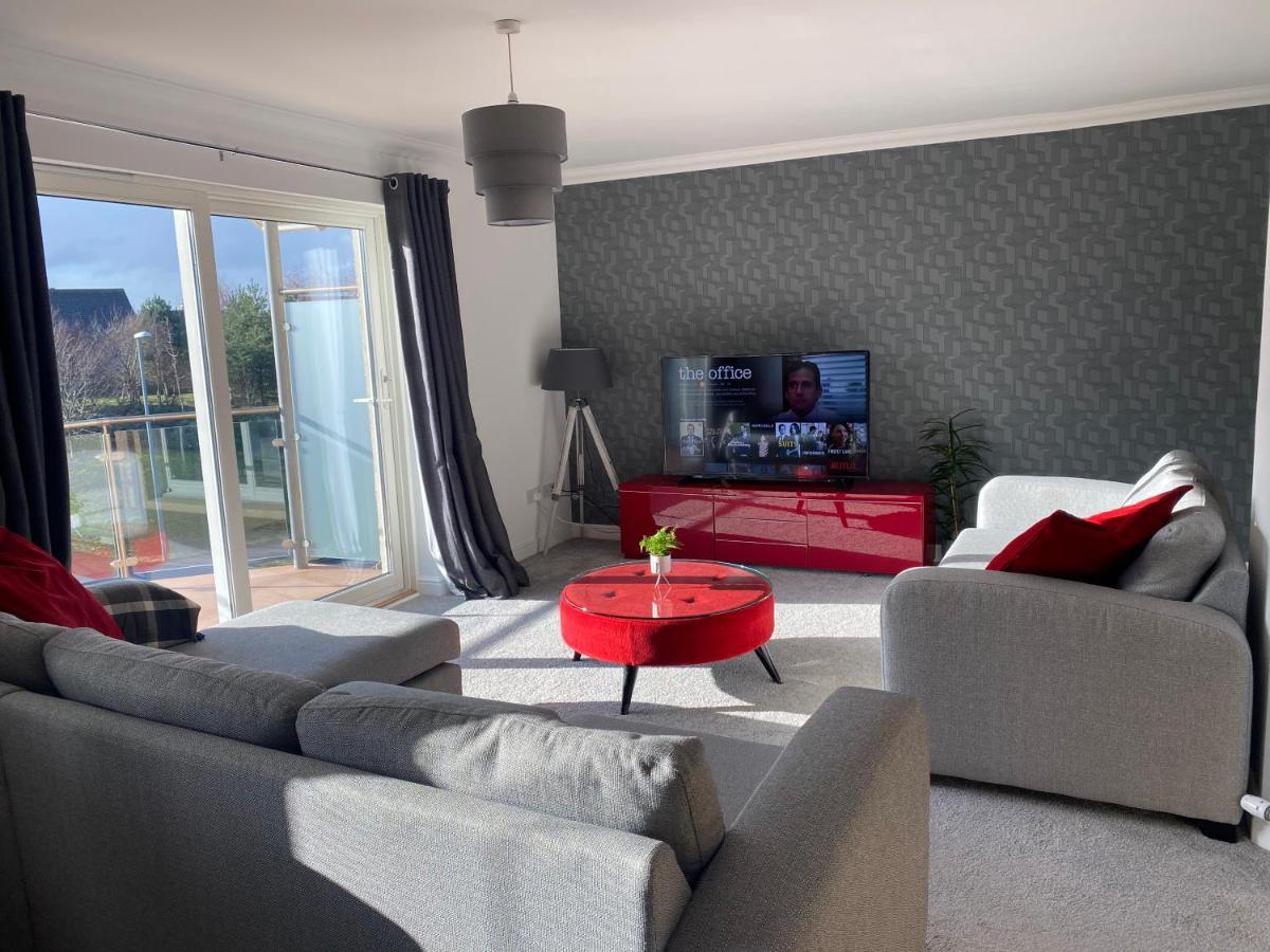 The Duplex Nairn- Spacious 3 Bedroom With Sunny Balcony Exterior photo