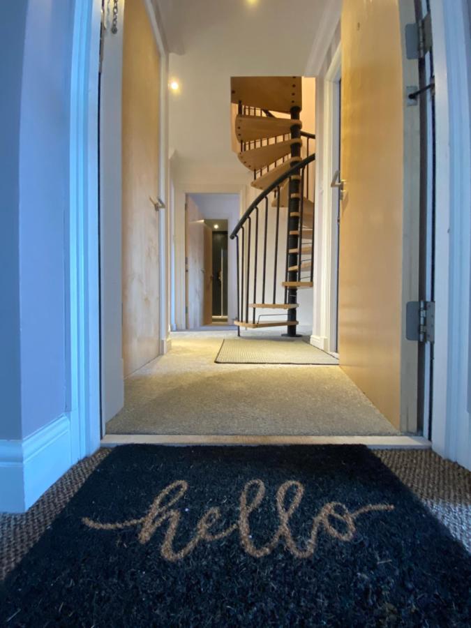 The Duplex Nairn- Spacious 3 Bedroom With Sunny Balcony Exterior photo