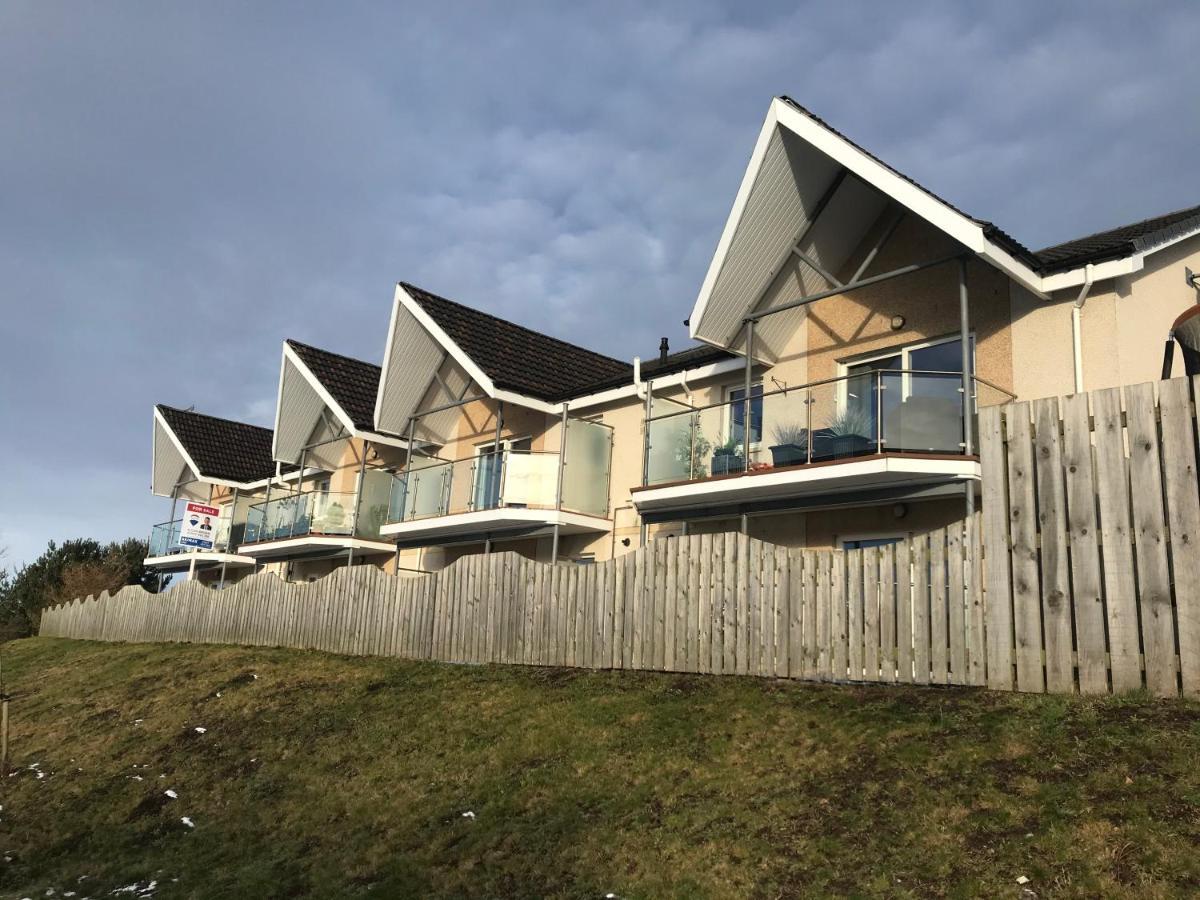 The Duplex Nairn- Spacious 3 Bedroom With Sunny Balcony Exterior photo