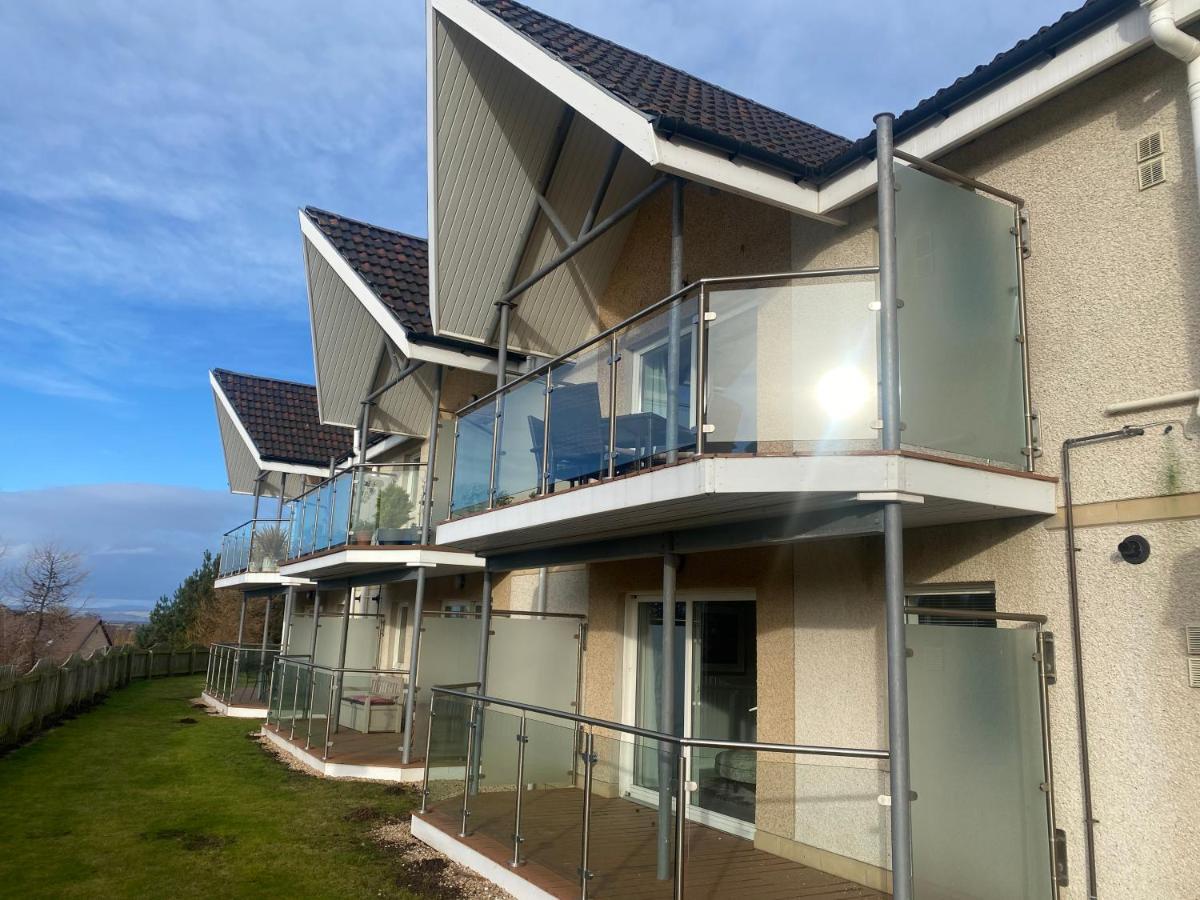 The Duplex Nairn- Spacious 3 Bedroom With Sunny Balcony Exterior photo