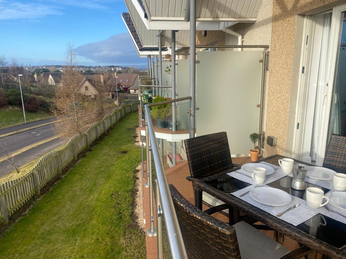 The Duplex Nairn- Spacious 3 Bedroom With Sunny Balcony Exterior photo