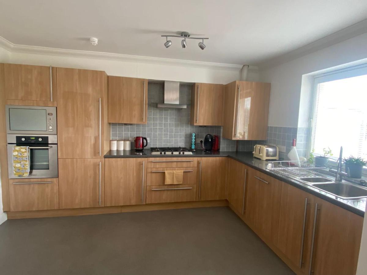 The Duplex Nairn- Spacious 3 Bedroom With Sunny Balcony Exterior photo